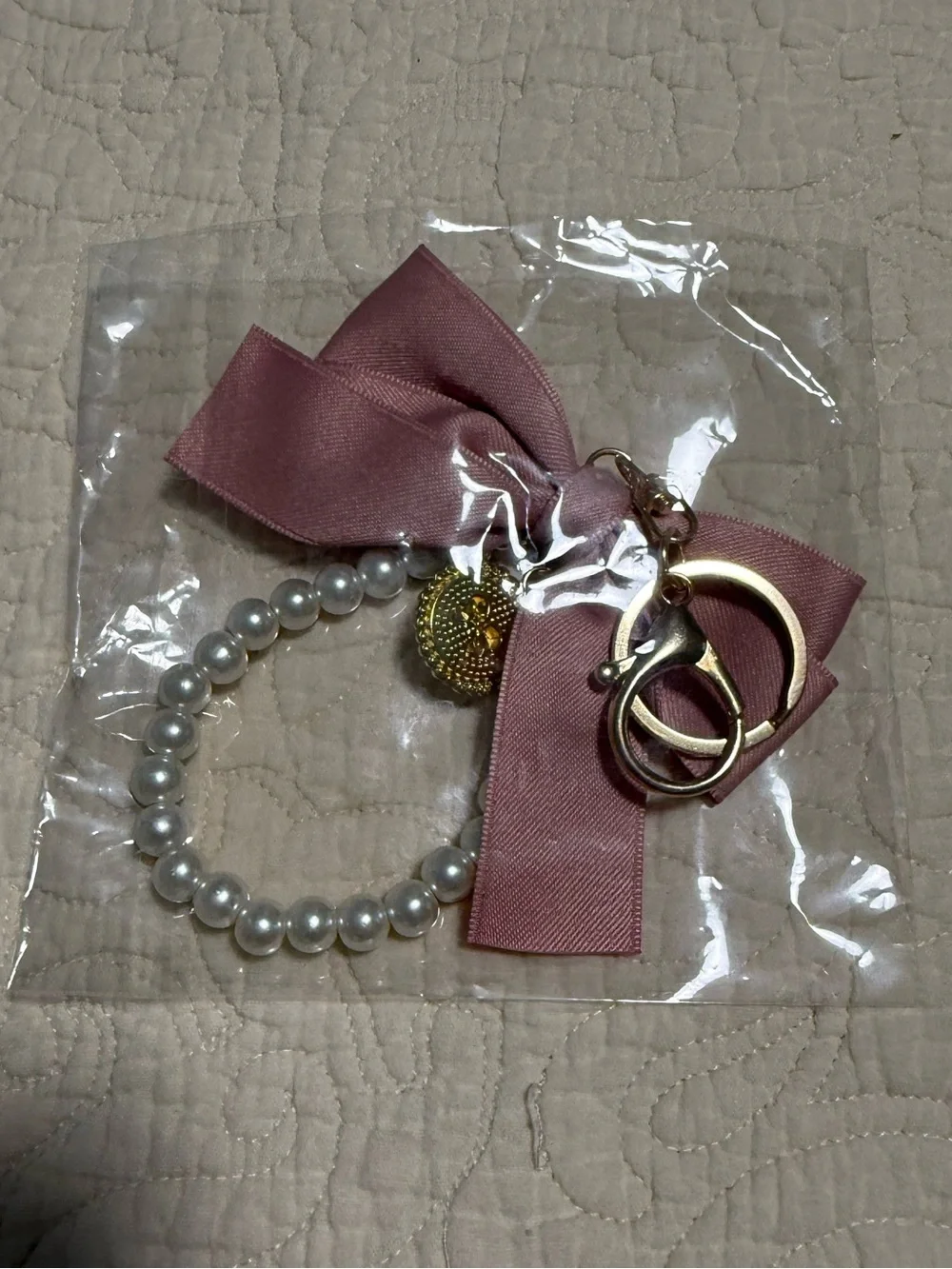 Bag Charm/Key Chain Pink Bow w/Pearl wristlet Elegant Women’s Accessory! New